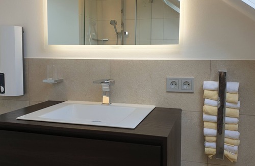 Leinfelden-Echterdingen Apartment | Modern 2 room apartment in Leinfelden in an excellent location and infrastructure