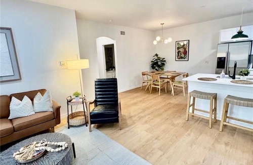 Englewood Condo | Modern 2bd 2bath Accessible condo- fenced Patio near DTC- Gym, Sauna, Pool, Spa
