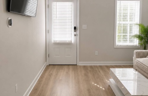 Huntsville House | Modern 2bd/2bath Cottage Home