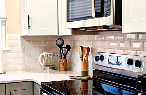 Little River Apartment | Modern 2bd 2br pool sleep 6 near Cherry Grove Beach