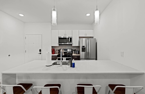 Olde Kensington Apartment | Modern 2BD | Sleeps 6 | Northern Liberties