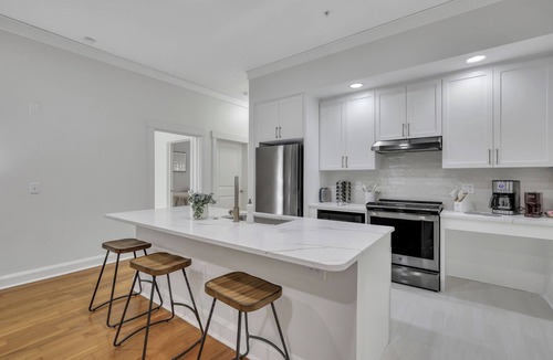 Old West Broad Neighborhood House | Modern 2BDR ADA in Walkable Historic District | The Juliette #102 by AvantStay