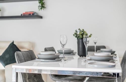 Walton-on-Thames House | Modern 2BED House w Parking Walton - Pass the Keys