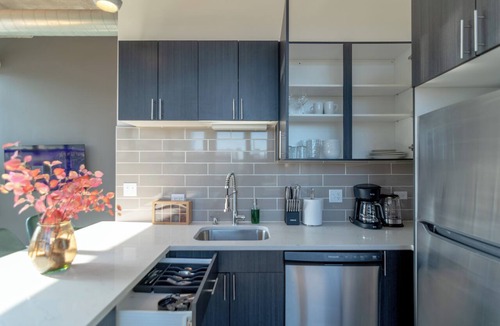 Prairie District Hotel | Modern 2BR/2BA Corner Suite Near McCormick Place