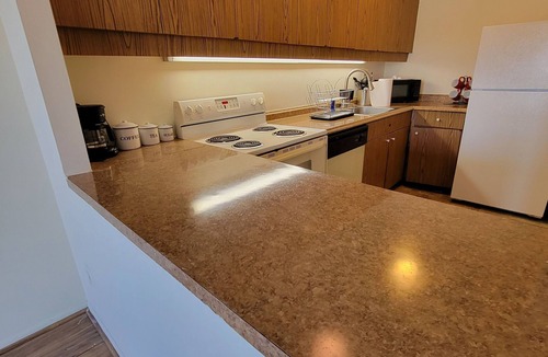 Elkins Park Apartment | Modern 2BR/2BA | Extended Stay Discounts