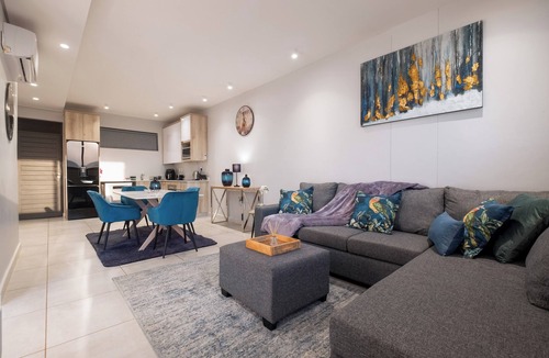 Port Zimbali Apartment | Modern 2BR Apartment with Pool and Gas Braai