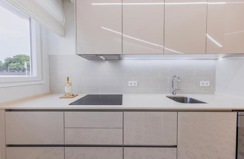 Parque das Nacoes Apartment | Modern 2BR Apt with Patio & AC - 0E