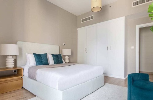 Jumeirah Beach Residence Apartment | Modern 2BR Apt with Stunning Marina Views!