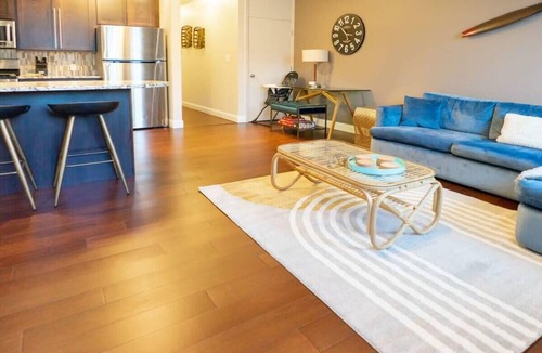 Central West End Condo | Modern 2BR Designer CWE Condo ABODEbucks