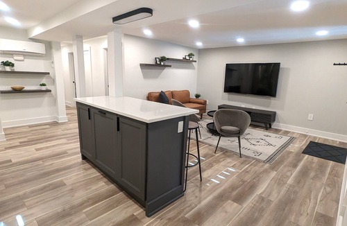Mount Pleasant Apartment | Modern 2BR in Mount Pleasant Across From the National Zoo and Rock Creek Park!