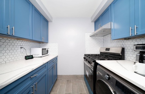 Ocean Hill House | Modern 2BR Loft Feel Classic Brooklyn Charm
