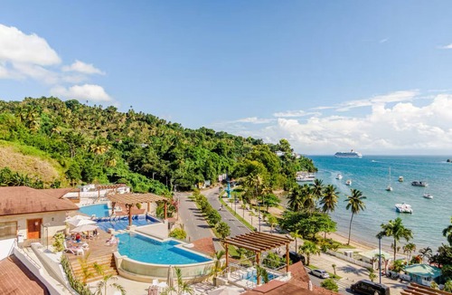Samana Condo | Modern 2BR Oceanview Retreat w/Balcony Walk to Bay