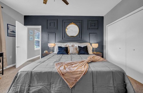 Tampa Apartment | Modern 2BR Pool, Gym Pet-Friendly #12