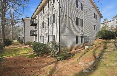 Stone Mountain Apartment | Modern 2BR Retreat Near Stone Mountain