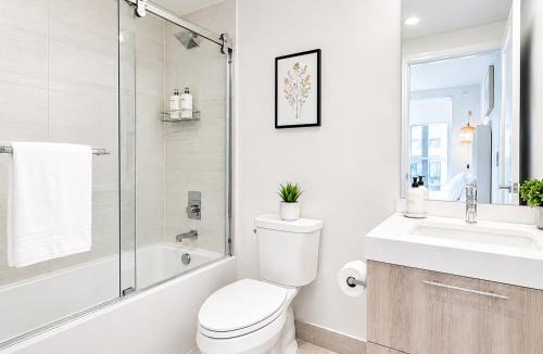 Garden District Apartment | Modern 2BR Spacious Stay - Prime Location