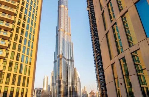 Downtown Dubai Apartment | Modern 2BR with Balcony Sea Views and Pool, Gym Near Attractions