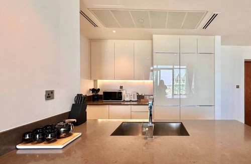 Dubai Marina Apartment | Modern 2BR with full Marina View
