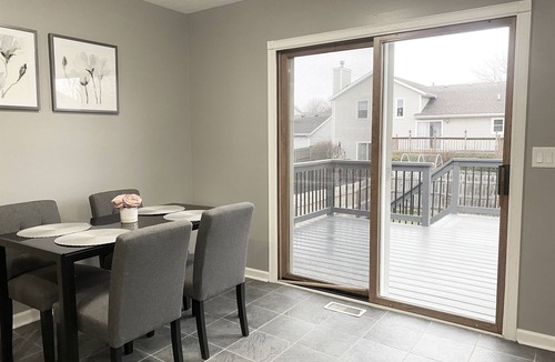 Bloomington House | Modern 3 Bd 5 mins to Rivian