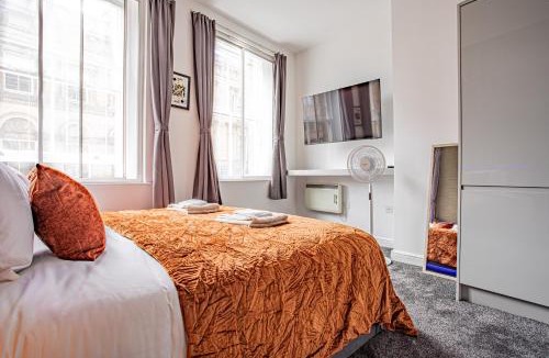 Halifax Apartment | Modern 3-Bed 2 Bath Flat Sleeps 6 · Halifax Centre