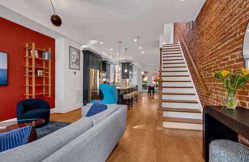 Truxton Circle House | Modern 3 Bed Luxe Rowhome w Patio ideal for Groups