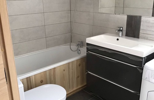 Le Cret Apartment | Modern 3 bedroom apartment, fireplace - Val d'Isere