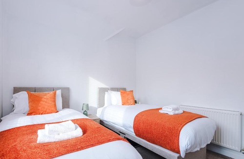Hawarden Apartment | Modern 3 Bedroom House Perfect for Short and Long Stays
