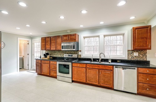 Orange House | Modern 3-bedroom single story Chagrin Falls Home with large private yard