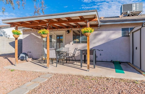 Tempe House | Modern 3BD Home in quiet neighborhood with large fenced backyard
