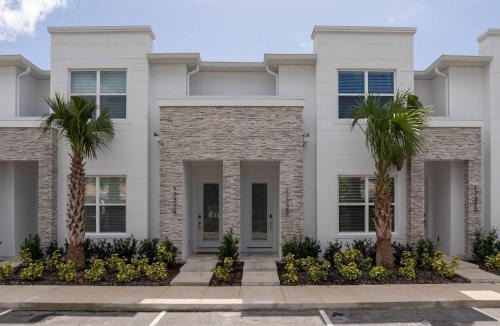 Four Corners House | Modern 3Bd Screened Pool at Serenity Resort 17322