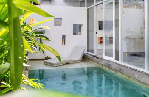 Berawa Villa | Modern 3BDR Villa - Central Canggu - Walk to Finns & Atlas Beach Club
