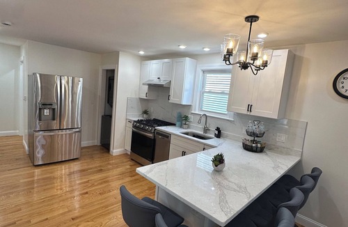 Neponset - Port Norfolk Apartment | Modern 3BR/2BA Home for 8/Newly Renovated/Quiet Stay Minutes from Boston.