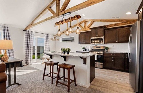 Caldwell House | Modern 3BR Caldwell Getaway w/Patio & Mountain Views | Sleeps 10