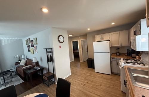 Wanskuck Apartment | Modern 3BR Dual-Unit - Two Full Kitchens & Living Areas