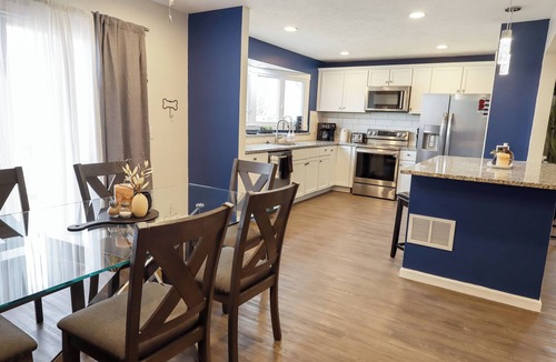 Millard House | Modern 3BR Near Downtown, Garage, Fenced Yard, W/D, Pet-Friendly, 2 Gbps