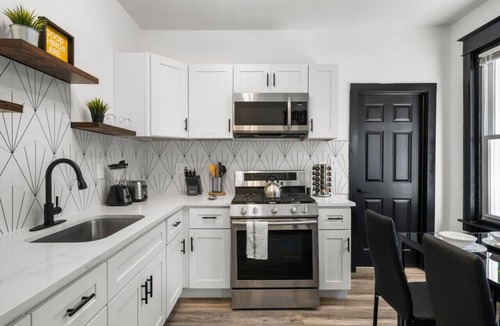 Penn-Knox House | Modern 3BR Philadelphia Stay, Central Location & Free Parking