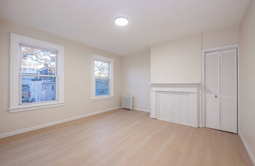 Rahway House | Modern 3BR - Train Station & Downtown 2 mins walk