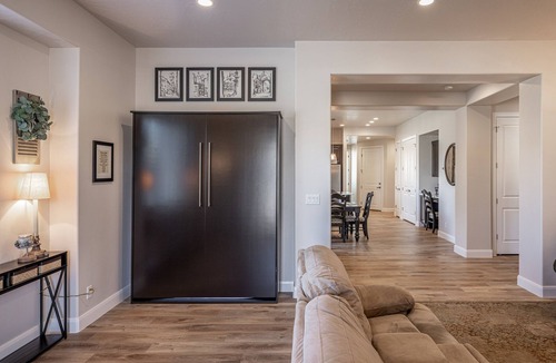 St. George Villa | Modern 3BR with Rooftop Fire Pit!