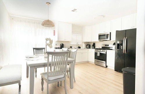 Henderson House | Modern 4-Bedroom Getaway – Close to Las Vegas Strip, LV Airport, & Lake Mead