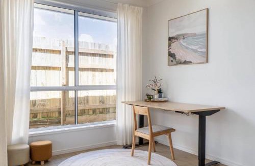 Pallara House | Modern 4-Bedroom Home in Pallara - Free Parking Close to Brisbane