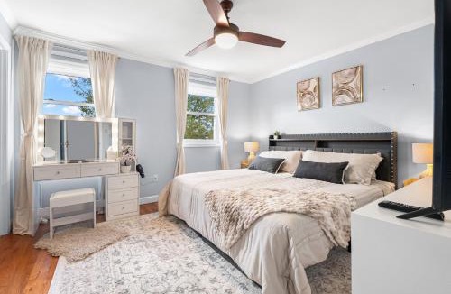 Old Town West House | Modern 4BR Getaway 3 Min to OldTown Walk to Metro