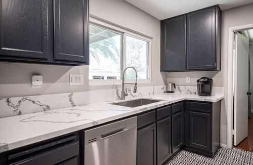 Green Valley North House | Modern 4BR Haven + Pool/Spa