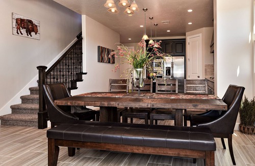 St. George House | Modern 4BR Sleeps 14 w/Game Room - Walk to Pool