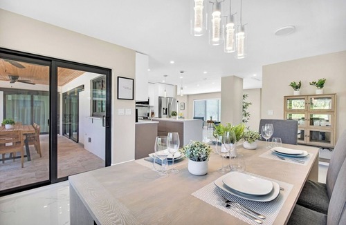 Hollywood Hills Villa | Modern 4BR Villa, Spacious Outdoor Heated Pool BBQ