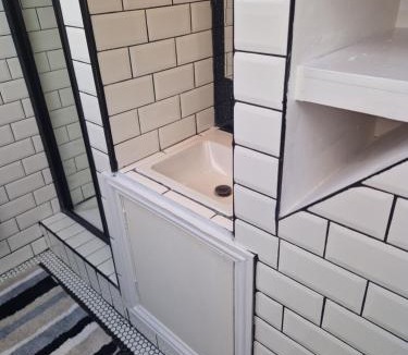 Thornton Heath Apartment | Modern 5 bedroom house with parking, London