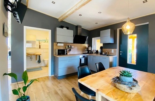 Wunsiedel Apartment | Modern 5-star loft-style vacation apartment "Schneeberg"