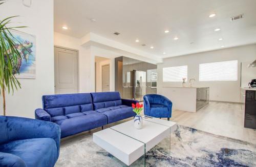 Greater Third Ward House | Modern 6 Bedroom Smarthome Near Downtown Sleeps 20