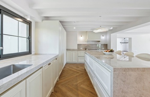 New Golden Mile Villa | Modern 6-Bedroom Villa in El Paraíso, Marbella
