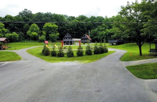 Farmers Cabin | Modern A-Frame Cabin By Cave Run Lake - Sleeps 11!