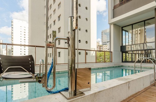 Campo Belo Apartment | Modern Accommodations Near Congonhas With Pool and gym Hmcs