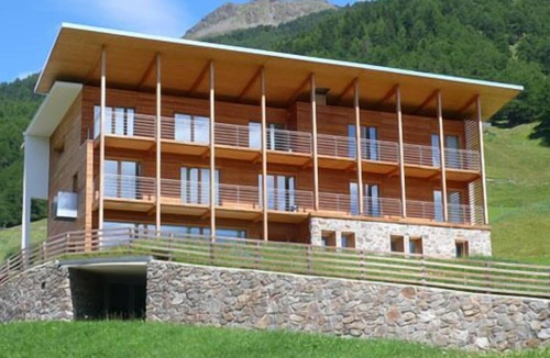 Malles Venosta Apartment | Modern alpine architecture & contemporary living design Farmhouse South Tyrol Venosta Valley
